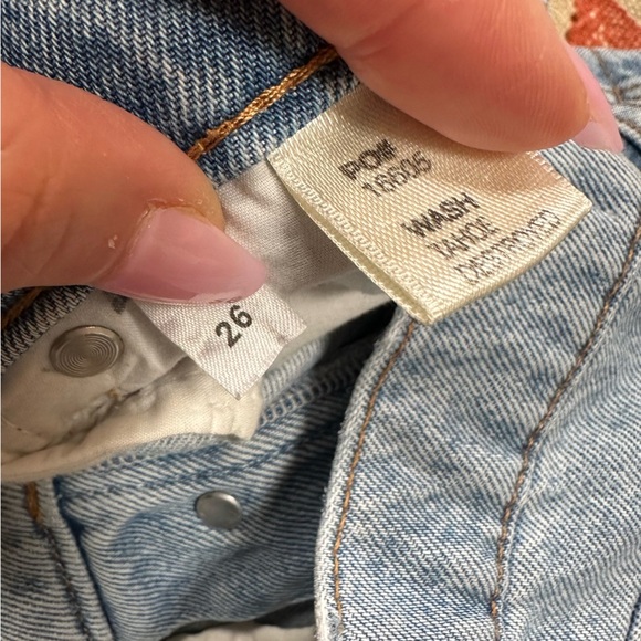 Reformation Cynthia Crop High Rise Light Wash Relaxed Jean Distressed - Picture 8 of 14